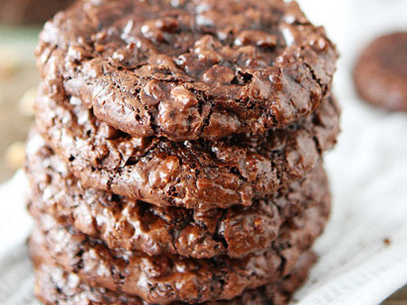 Flourless Chocolate Cookies - Two peas and their pod